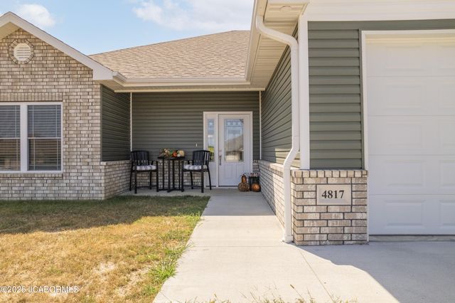 4817 CARLY DRIVE, Jefferson City, MO 65109