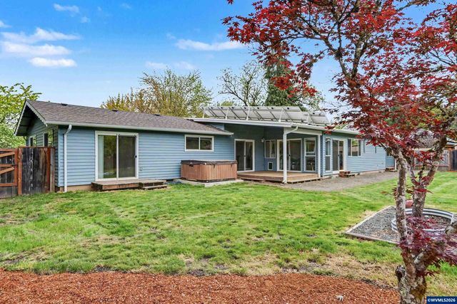 2140 SW 49th St, Corvallis, OR 97333