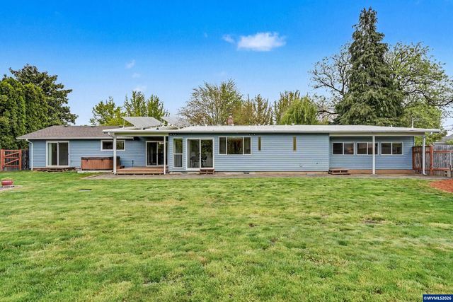 2140 SW 49th St, Corvallis, OR 97333