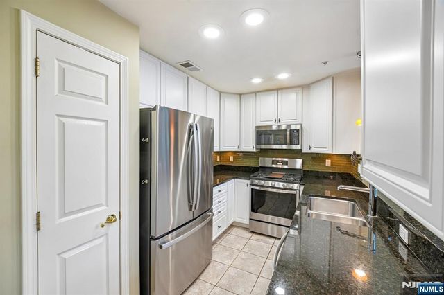 135 Abbie Court, Guttenberg, NJ 07093
