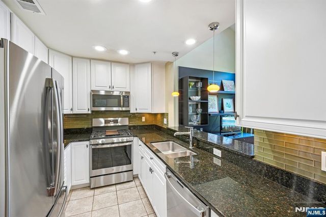 135 Abbie Court, Guttenberg, NJ 07093