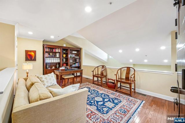 135 Abbie Court, Guttenberg, NJ 07093