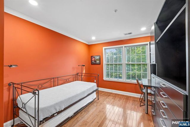 135 Abbie Court, Guttenberg, NJ 07093