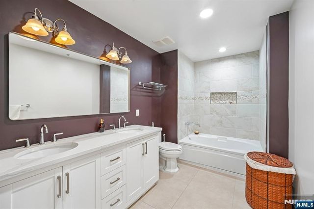 135 Abbie Court, Guttenberg, NJ 07093