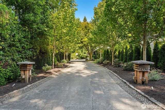 4330 W Cramer Street, Seattle, WA 98199