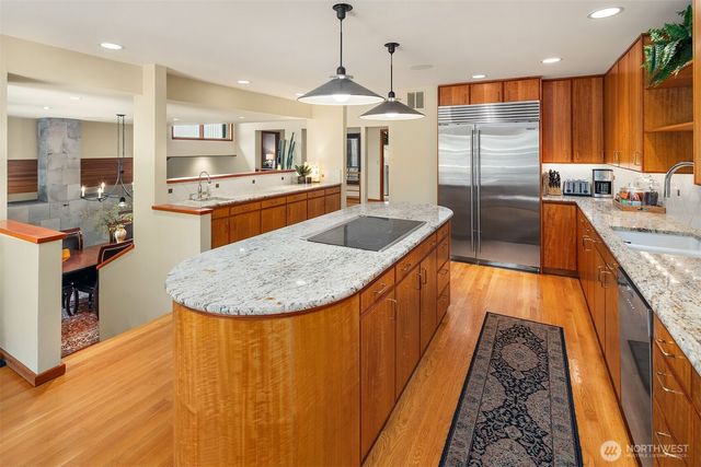 4330 W Cramer Street, Seattle, WA 98199
