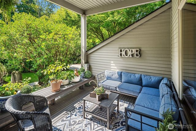 4330 W Cramer Street, Seattle, WA 98199