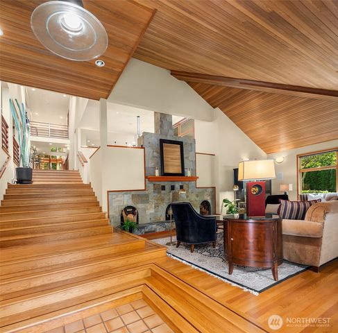 4330 W Cramer Street, Seattle, WA 98199