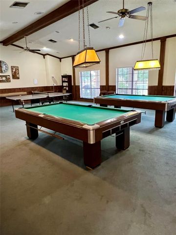 667 E Country Grove Circle, Pearland, TX 77584