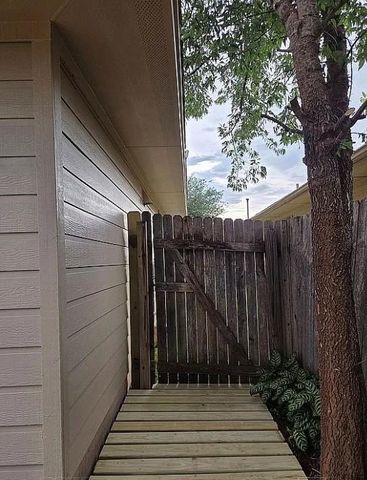 3209 Wickham LN, Austin, TX 78725