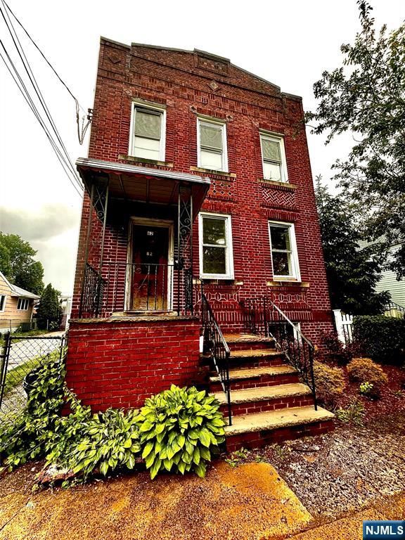 62 Garibaldi 2, Lodi, NJ 07644