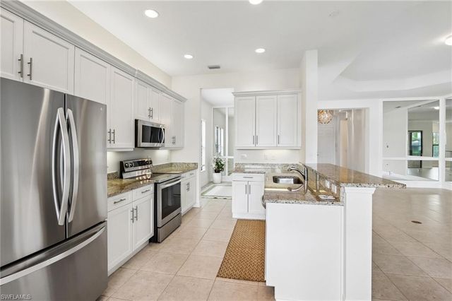 13783 Luna DR, Naples, FL 34109