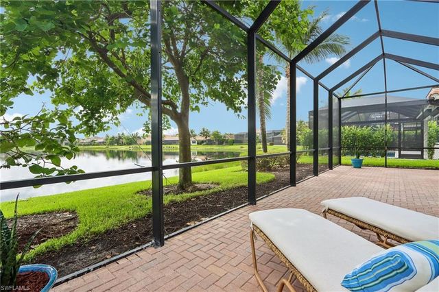 13783 Luna DR, Naples, FL 34109
