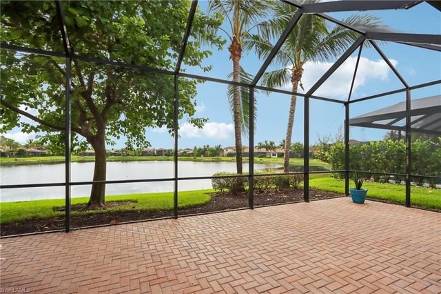 13783 Luna DR, Naples, FL 34109