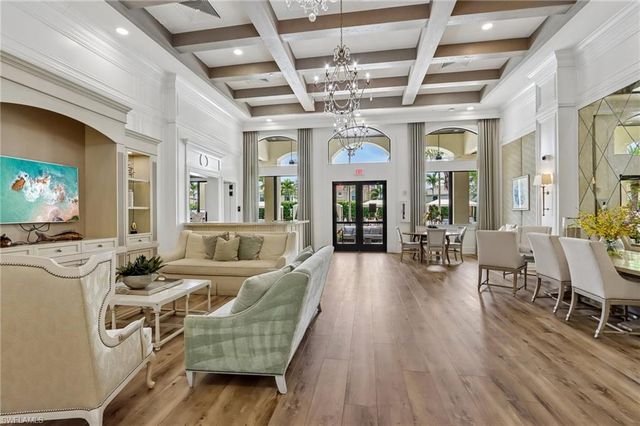13783 Luna DR, Naples, FL 34109