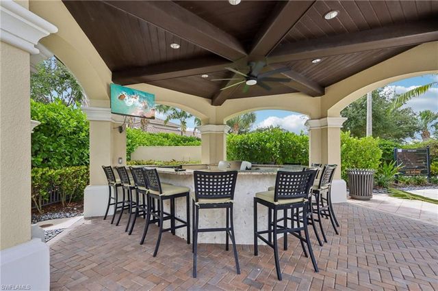 13783 Luna DR, Naples, FL 34109