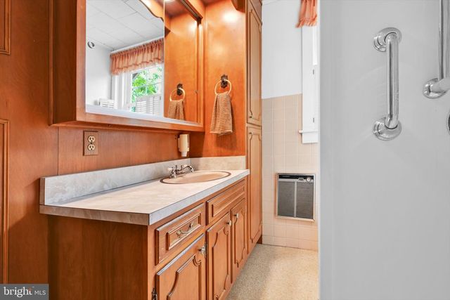 41 WILSON ST, West Lawn, PA 19609