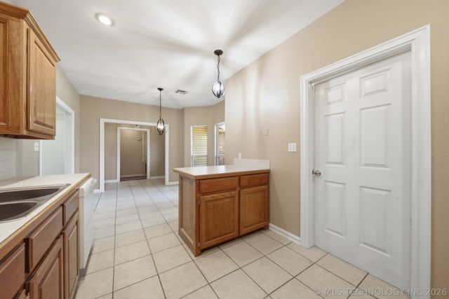 801 Juniper Road, Okmulgee, OK 74447