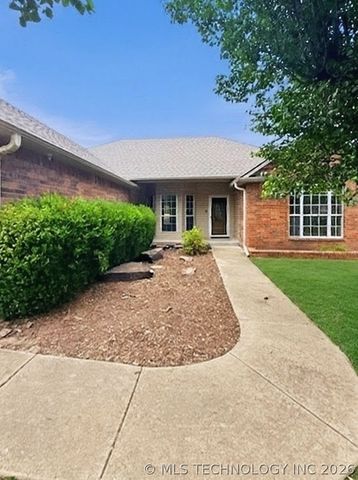 801 Juniper Road, Okmulgee, OK 74447