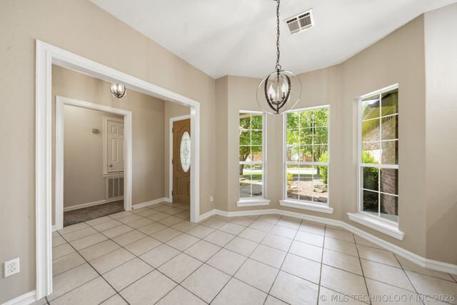 801 Juniper Road, Okmulgee, OK 74447