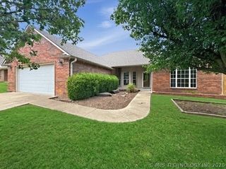 801 Juniper Road, Okmulgee, OK 74447