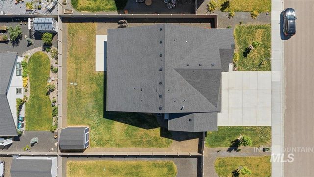 1586 Cashel St, Middleton, ID 83664