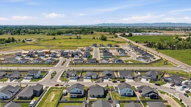 1586 Cashel St, Middleton, ID 83664