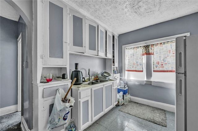 3381 E 143rd Street, Cleveland, OH 44120