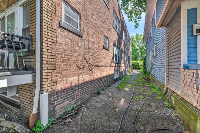 3381 E 143rd Street, Cleveland, OH 44120