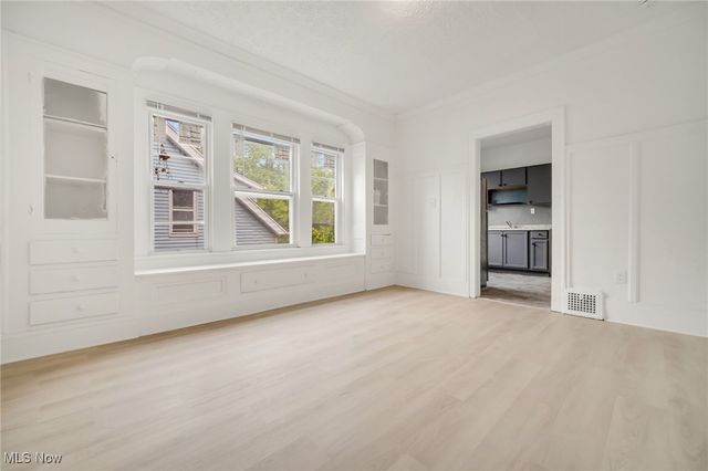 3381 E 143rd Street, Cleveland, OH 44120