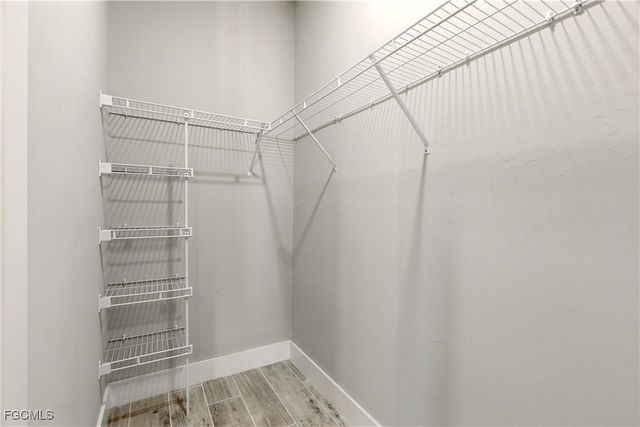 131 Kismet PKWY E, Cape Coral, FL 33909