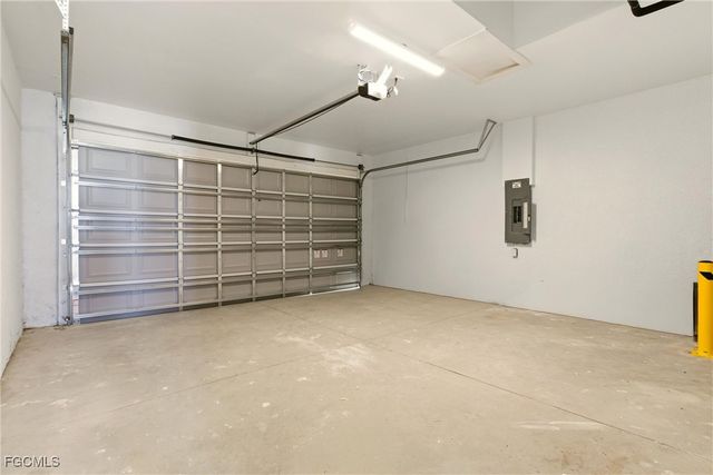 131 Kismet PKWY E, Cape Coral, FL 33909