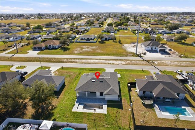 131 Kismet PKWY E, Cape Coral, FL 33909