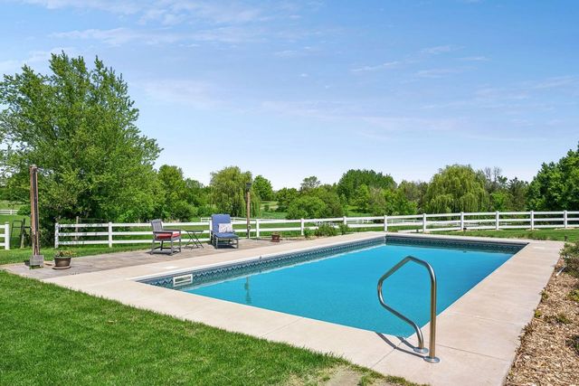 9820 High Bluff Lane, Corcoran, MN 55340