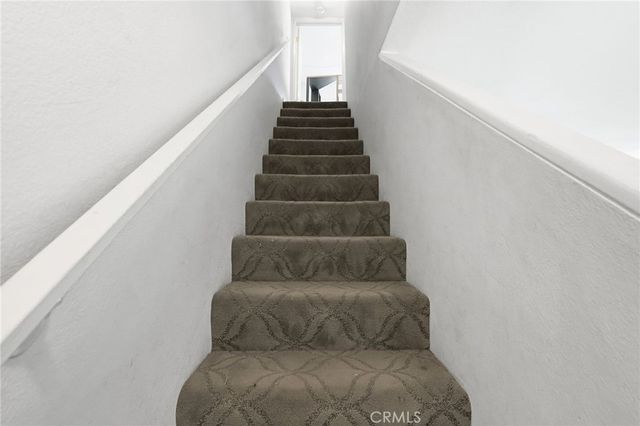 7045 Woodley Avenue 124, Lake Balboa, CA 91406