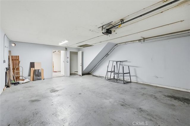 7045 Woodley Avenue 124, Lake Balboa, CA 91406