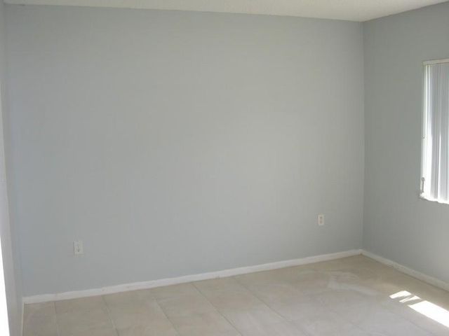 721 N Pine Island Rd 1, Plantation, FL 33324