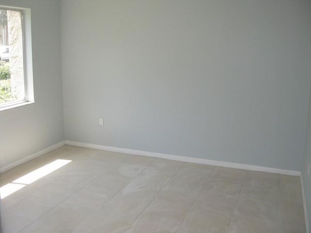 721 N Pine Island Rd 1, Plantation, FL 33324