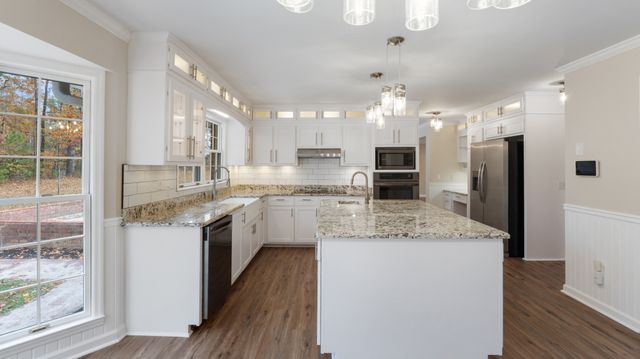 416 Powers Rd, Manchester, TN 37355