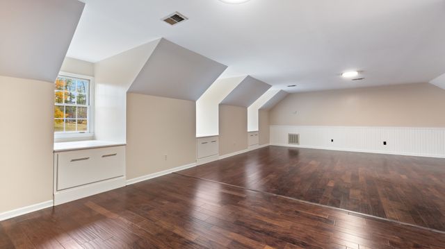 416 Powers Rd, Manchester, TN 37355