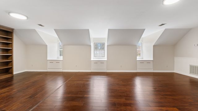 416 Powers Rd, Manchester, TN 37355