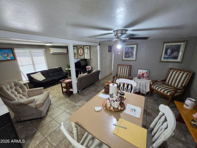 5207 N BLACK CANYON Highway 48, Phoenix, AZ 85015