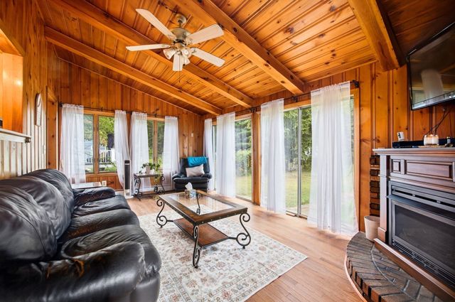 34 Piper Cross Rd, West Springfield, MA 01089
