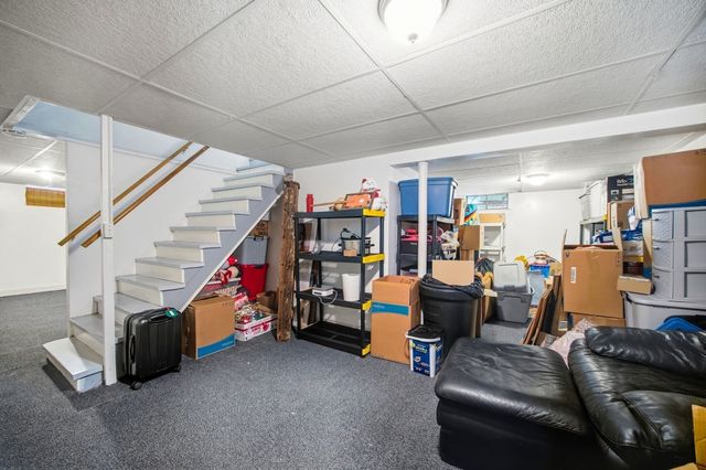 34 Piper Cross Rd, West Springfield, MA 01089