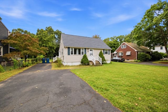 34 Piper Cross Rd, West Springfield, MA 01089