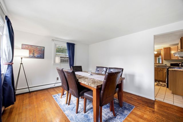 34 Piper Cross Rd, West Springfield, MA 01089