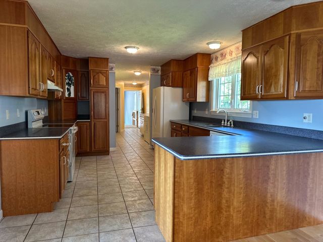 255 Maquam Shore Road, Swanton, VT 05488