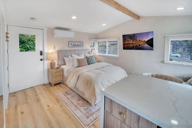 418 W Ivy Street, San Diego, CA 92101