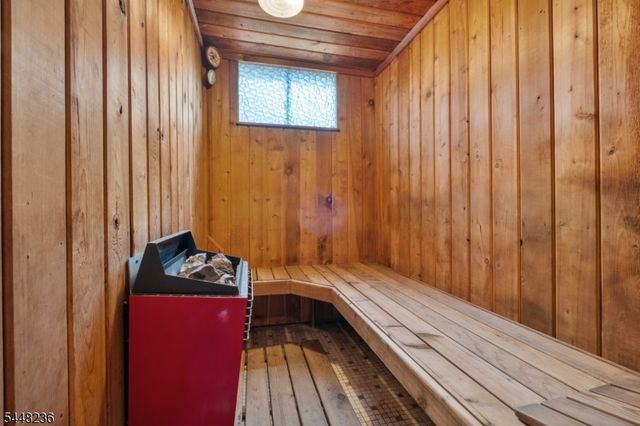 1468 Alps Rd, Wayne Twp., NJ 07470