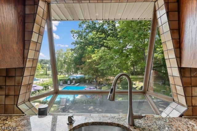 1468 Alps Rd, Wayne Twp., NJ 07470